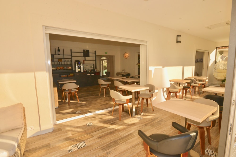 Hotel Le Mas Du Golf 67/77