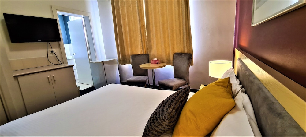 Brunswick Tower Hotel 28/60