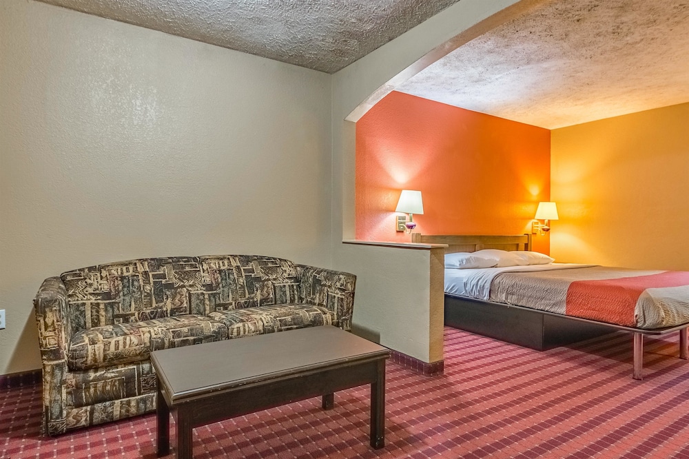 Motel6 Lake Charles, LA 34/55