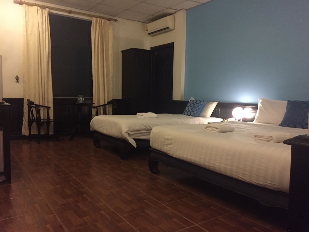Sengphachanh Hotel 2 2/14