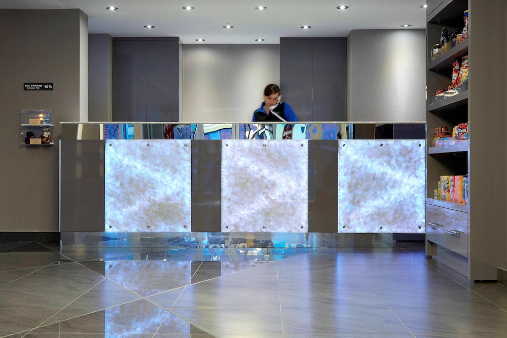 Lobby at Residence Inn Montreal Downtown, MONTREAL