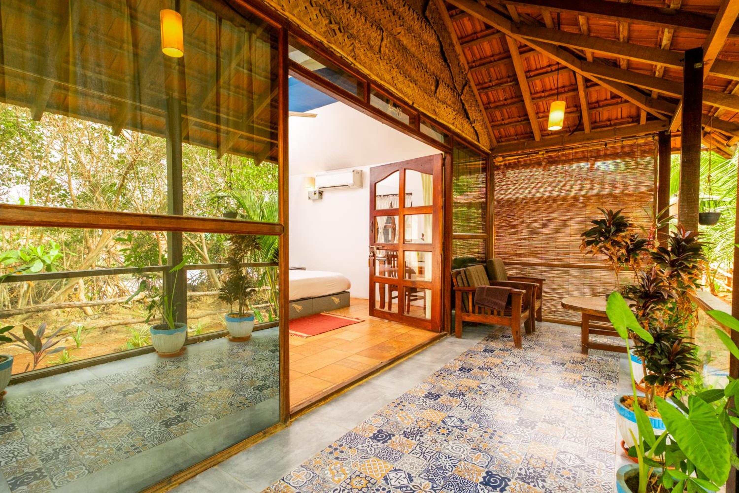 The Bay Agonda 25/50
