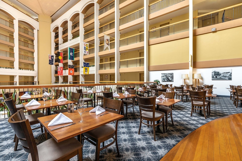 Sydney Harbour Hotel 57/71