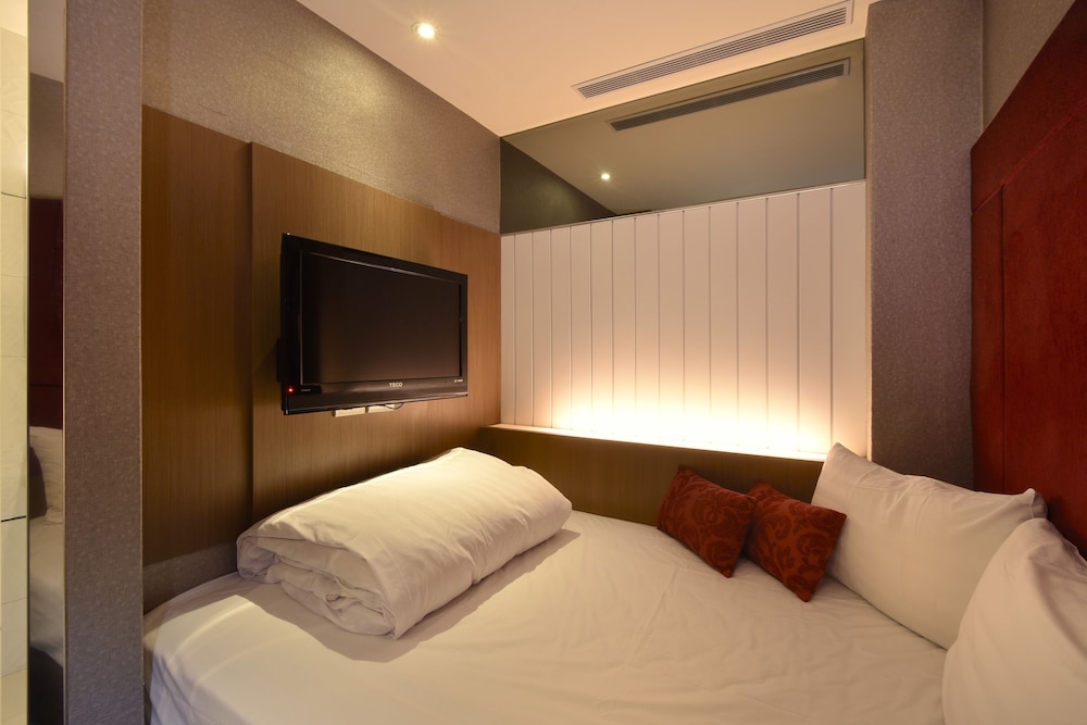 BUDGET, SINGLE BED, NO WINDOW