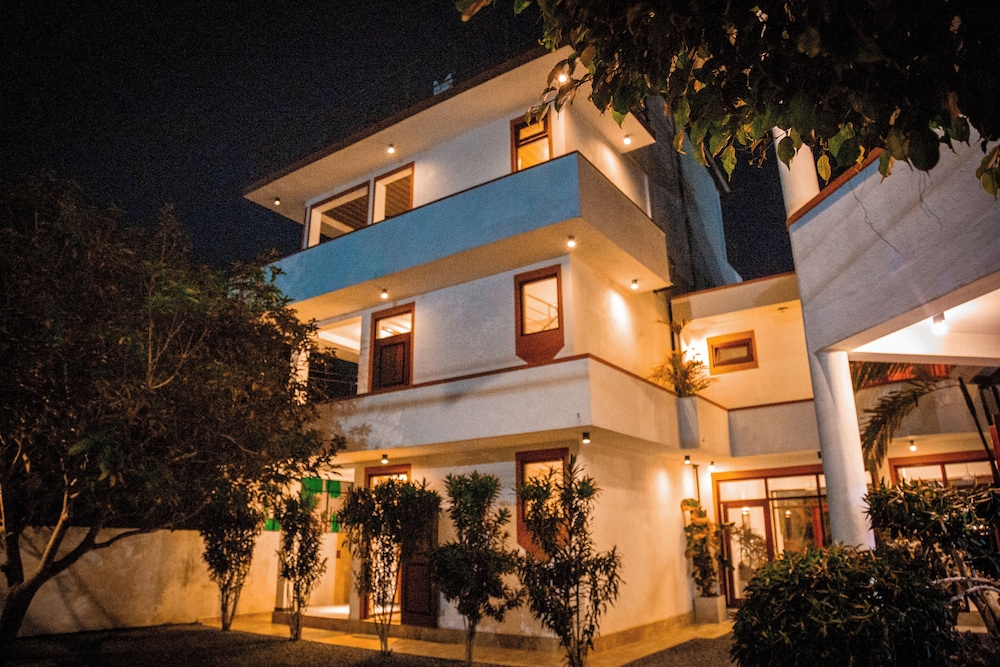Riverside Inn Fuji 3/50