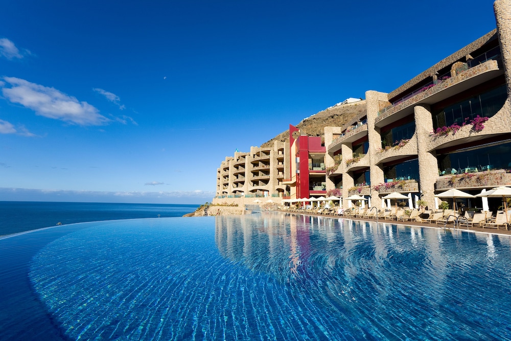 Gloria Palace Royal Hotel and Spa 64/70