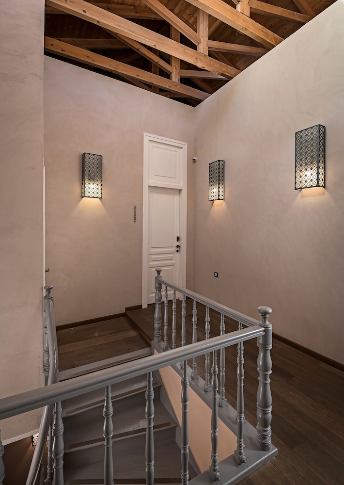 Ambassadors Residence 23/50