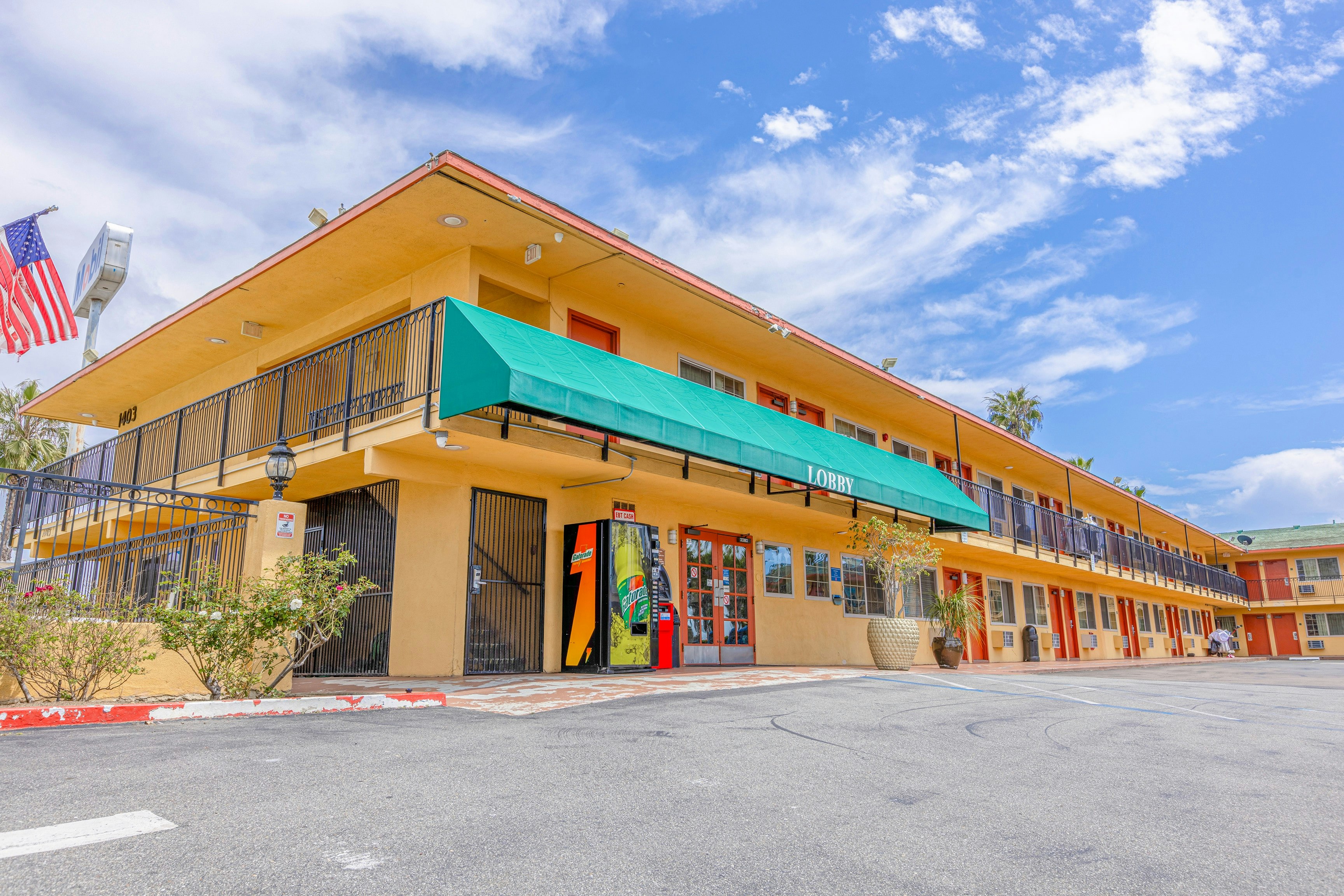 Hotel Avenida - Oceanside Camp Pendleton in OCEANSIDE - CA