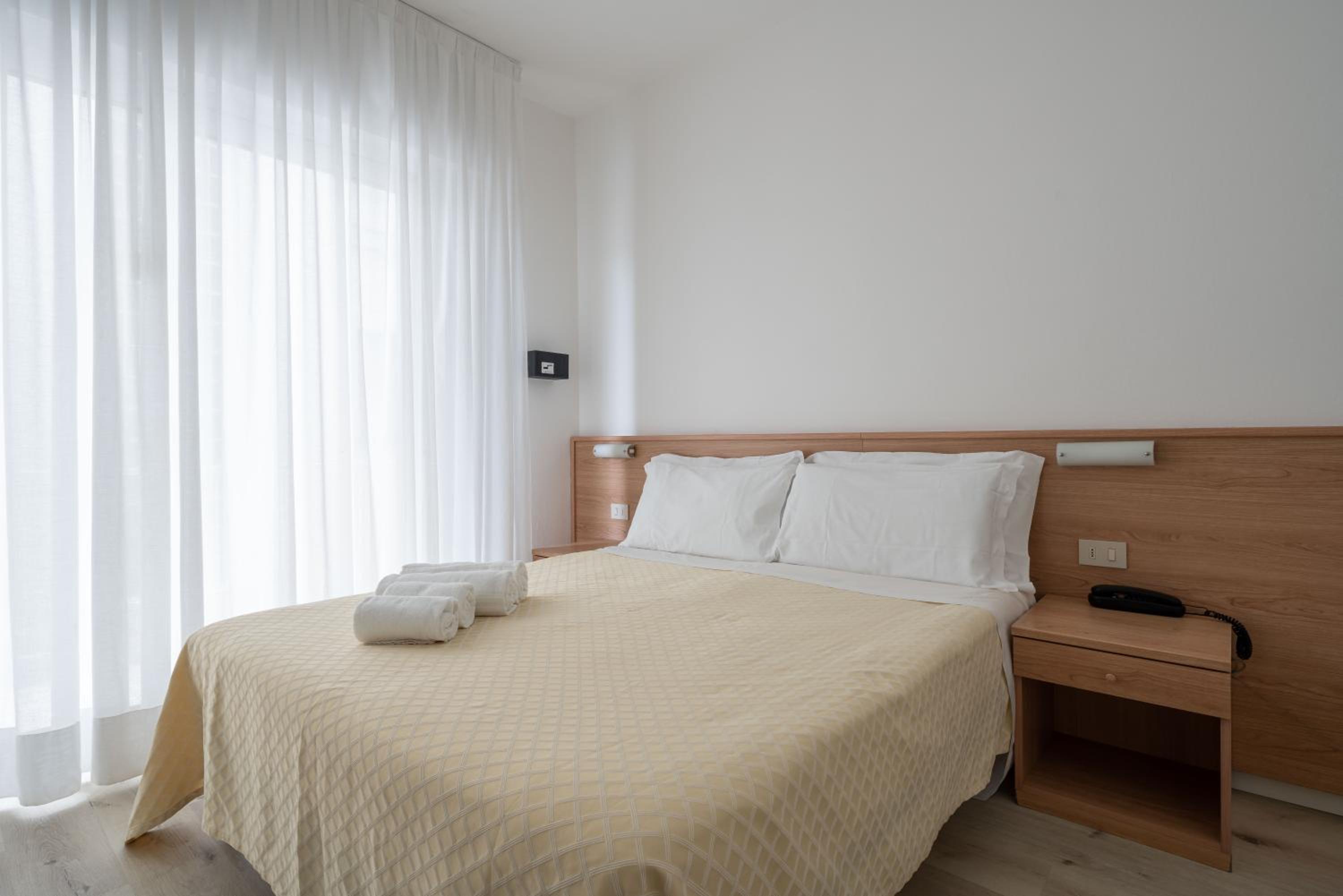 Standard, Side Sea View، Hotel Boston 8/10