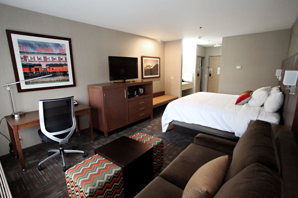 Best Western Plus Cottontree Inn 8/34