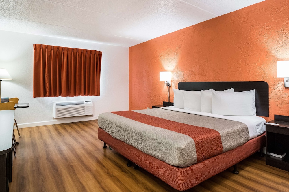Motel6 Prospect Heights, IL 13/39