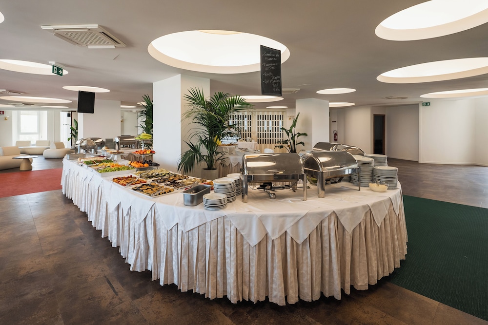 HOTEL RITZ 46/59