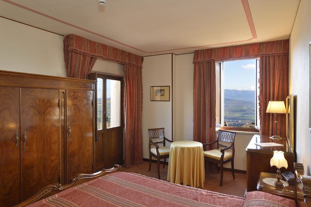 Hotel Fonte Cesia 18/41