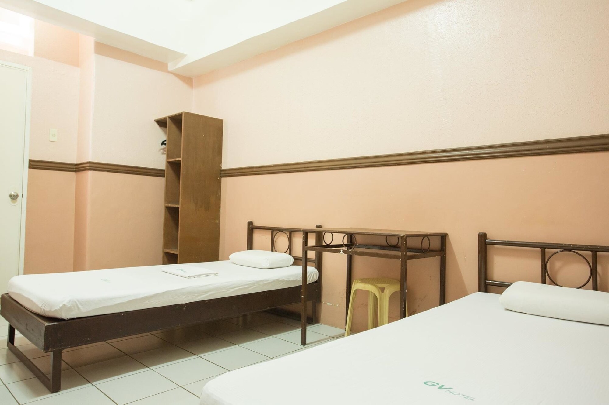 غرفة قياسية بسريرين منفصلين، Gv Hotel Camiguin 4/5