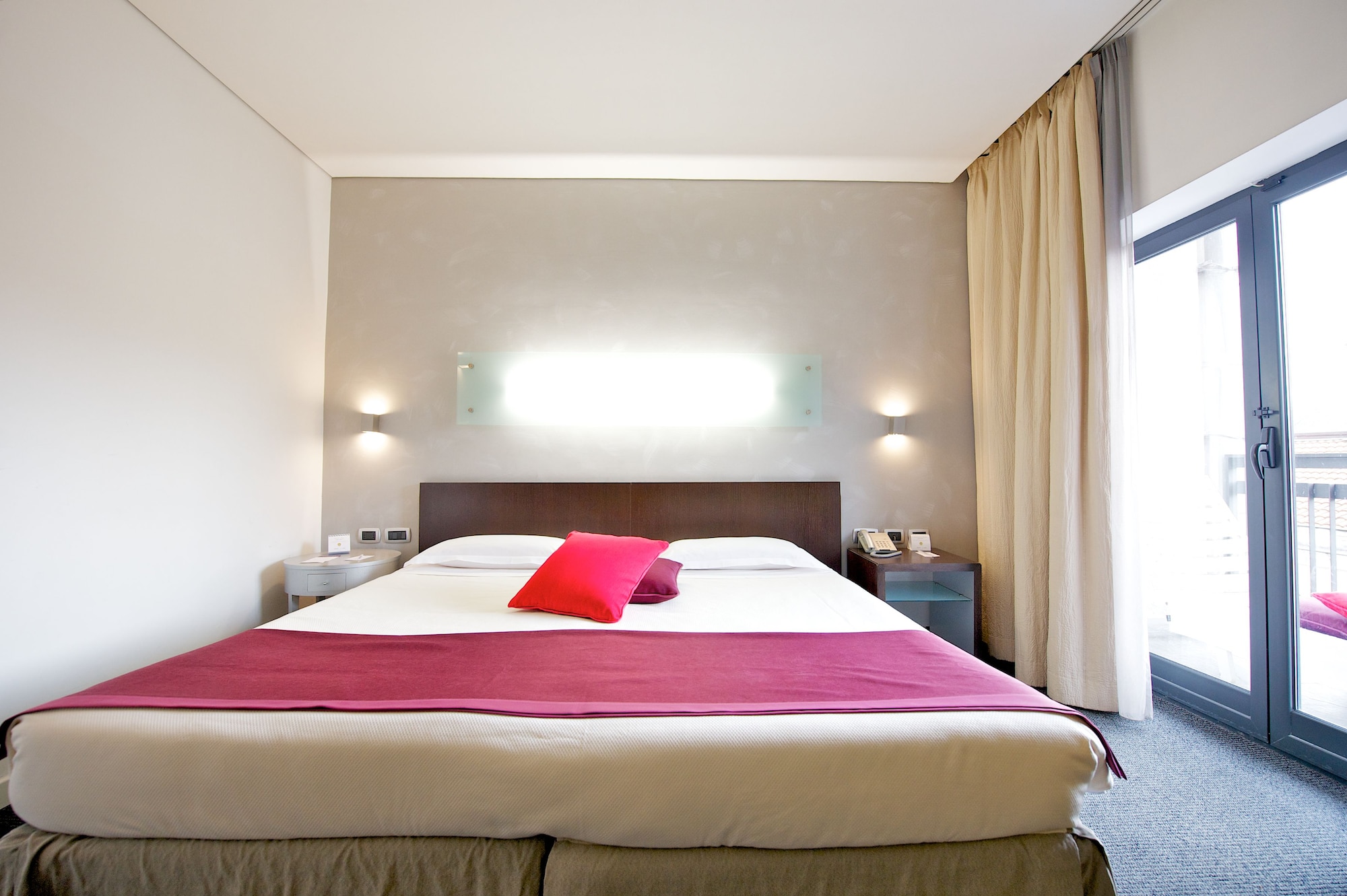 STANDARD, SINGLE BED