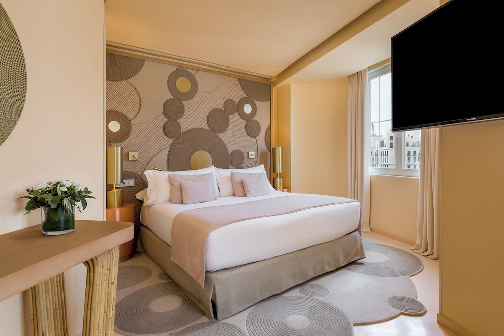 JUNIOR SUITE, GRAN VIA VIEW