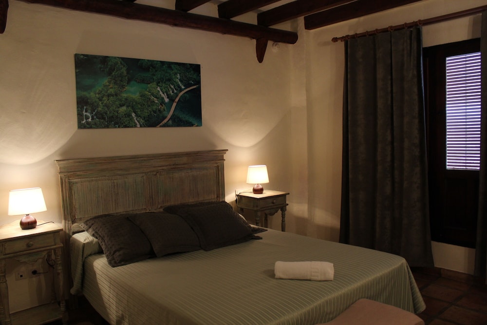 Los Jarales Hotel 31/73