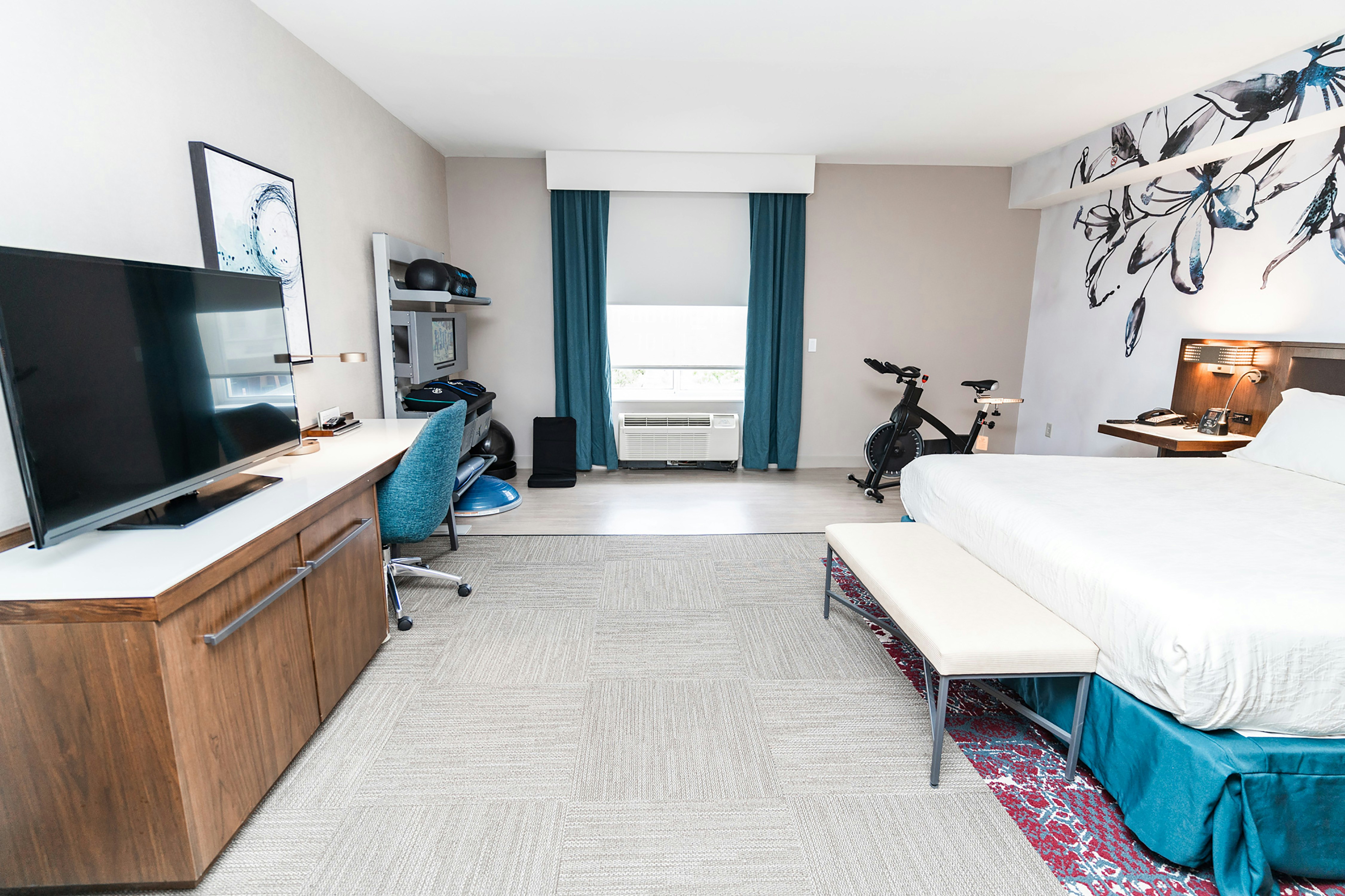 Fitness, King Bed