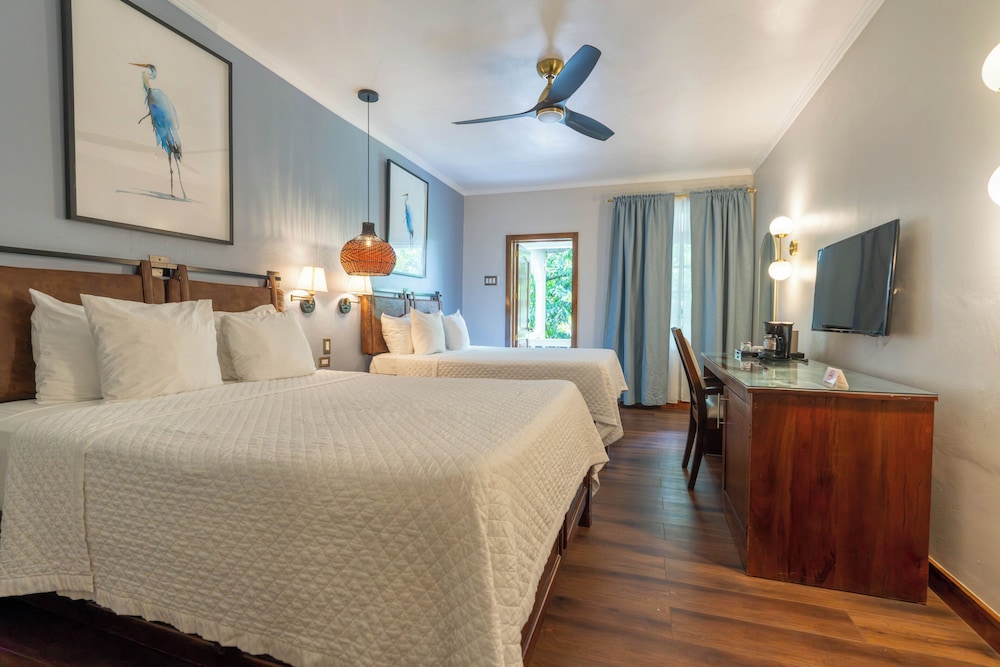 Travellers Beach Resort 16/61