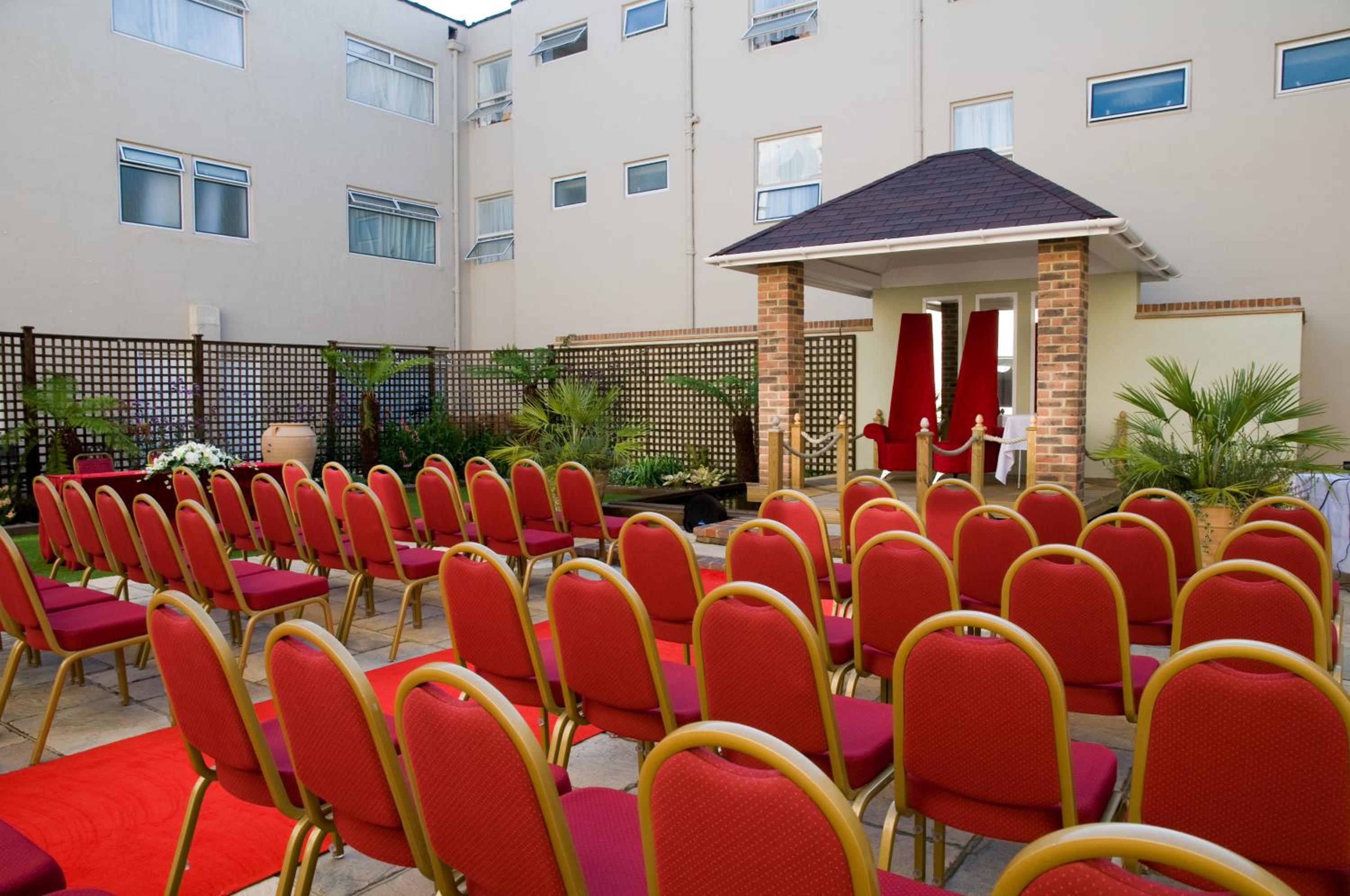 King Charles Hotel 23/27