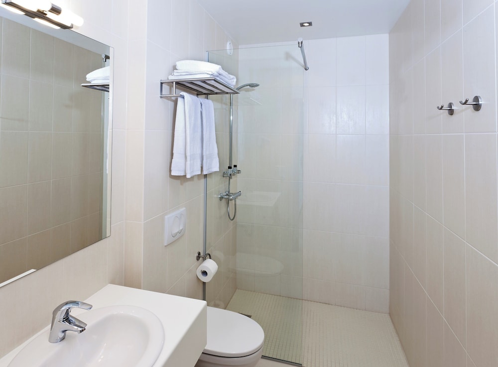 غرفة قياسية بسرير مزدوج، Hotel Klettur 9/9