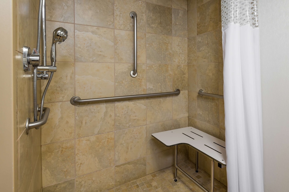 Hampton Inn Buffalo Airport/Galleria Mall 10/49