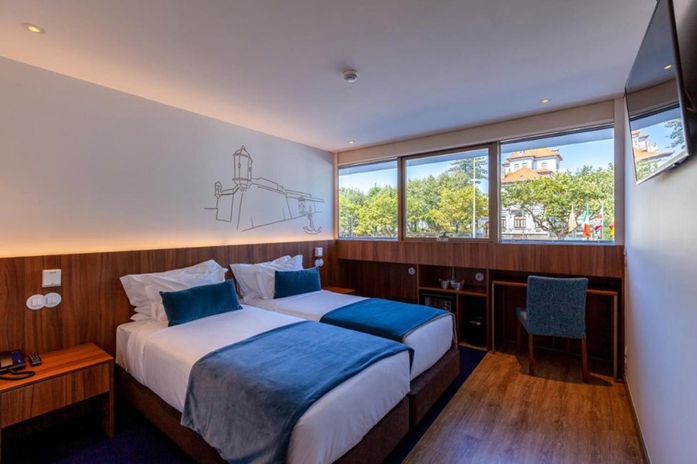 SEA PORTO HOTEL 9/26