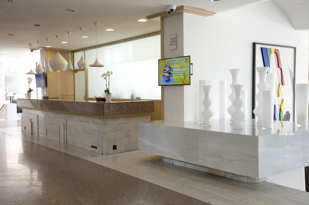 Lobby at PALM BEACH HOTEL AND BUNGALOWS, VOROKLINI