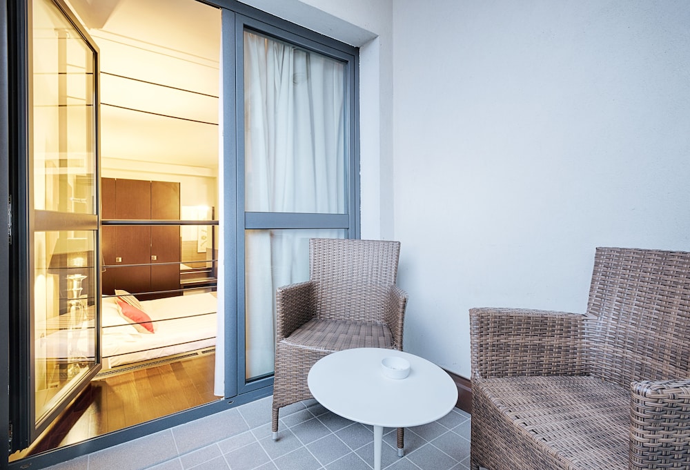 Continental Urban Art Hotel 39/40