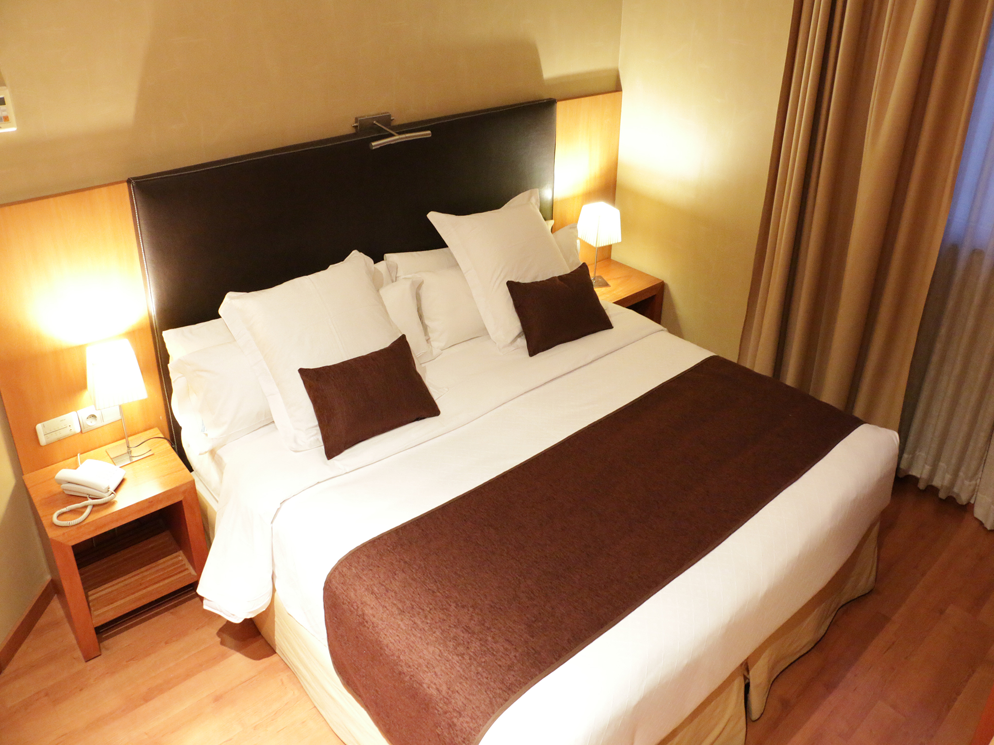 Room, Double Bed