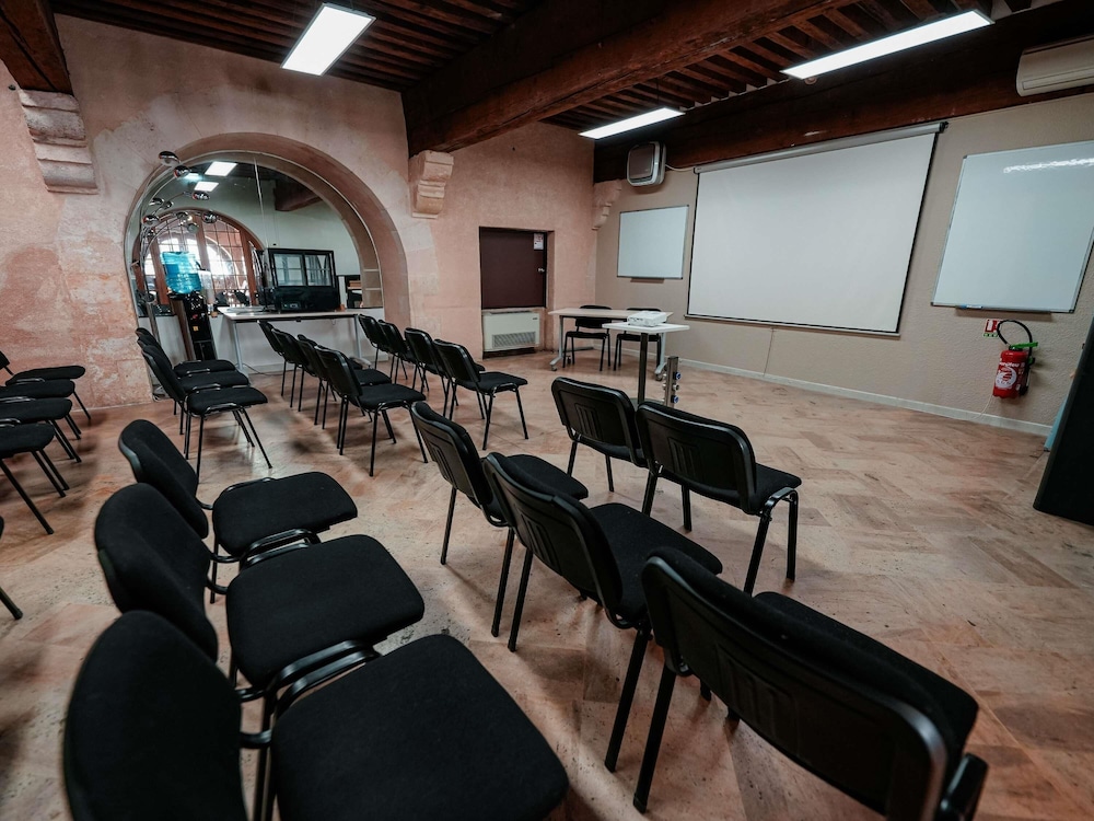 Ibis Budget Marseille Vieux Port 62/67