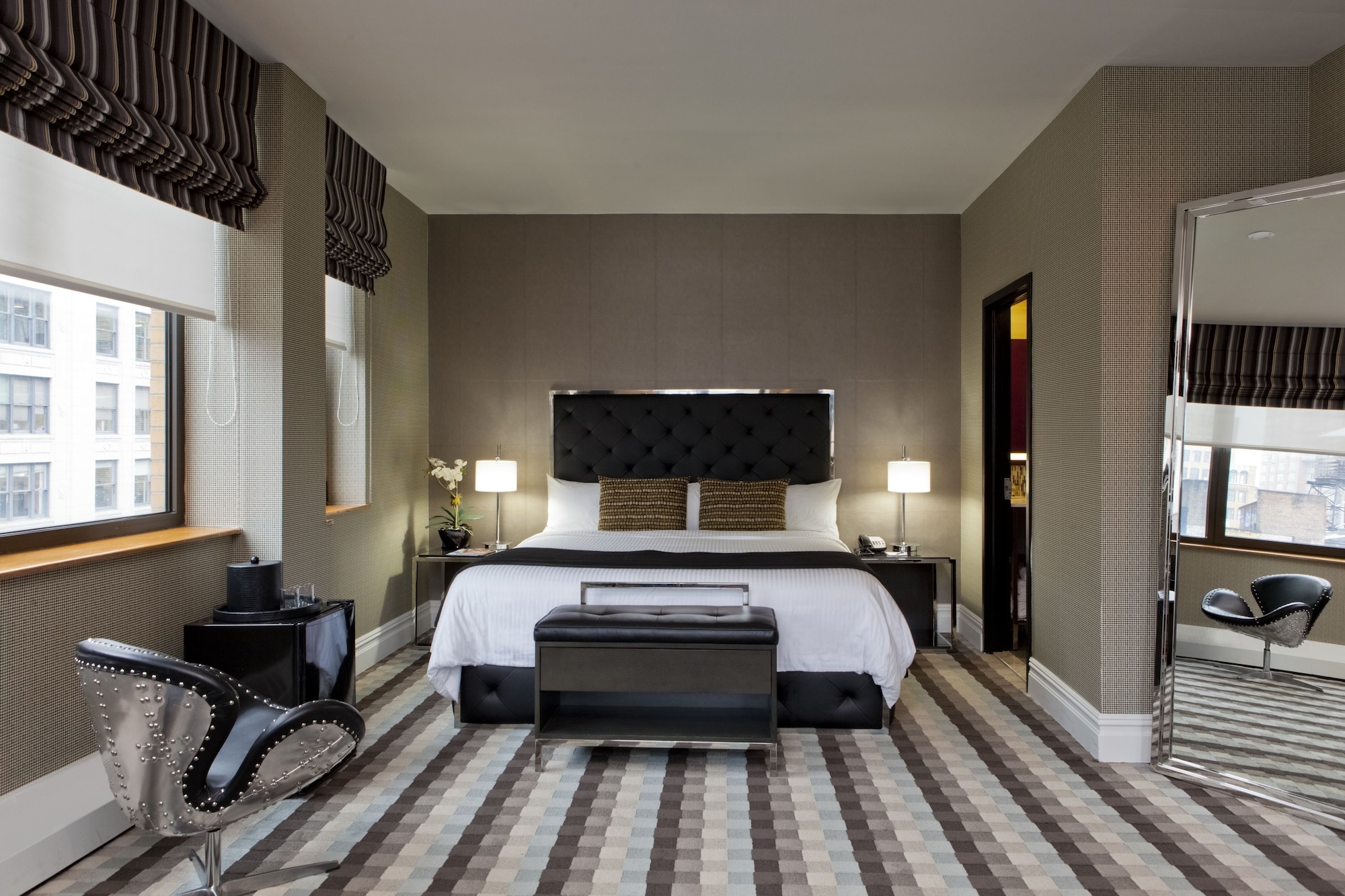 Gotham, Junior Suite, King Bed, Terrace