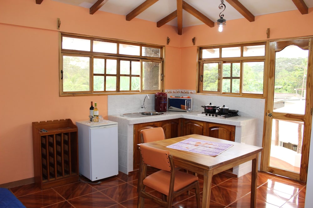 Suymar Ecolodge Galapagos 43/75
