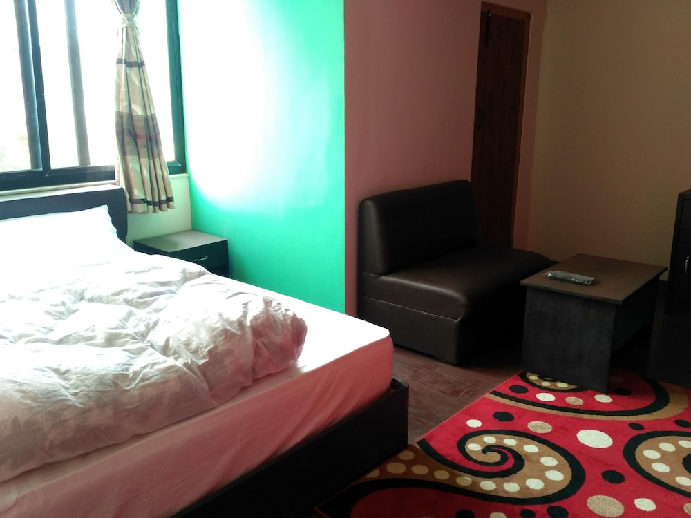 Hotel Om 10/15