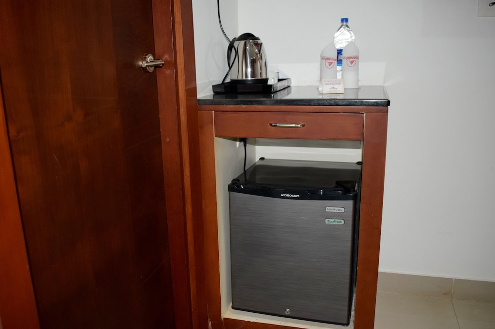NAKSHATRA EMERALD INN GURUVAYUR 41/41