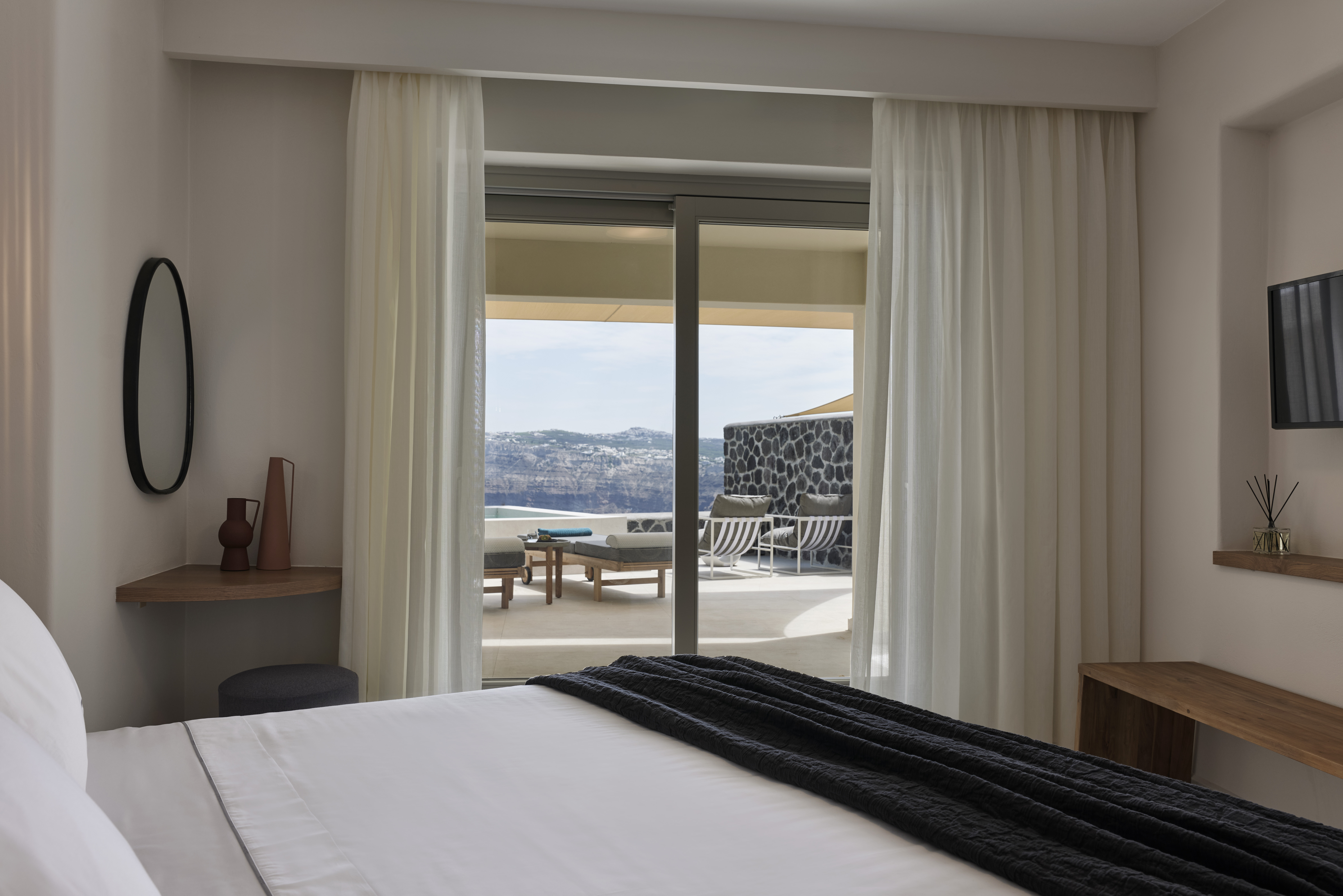 Junior Suite, Sea View, Jetted Tub, Main Building