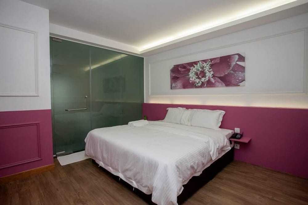 A+ Plus Boutique Hotel 18/23