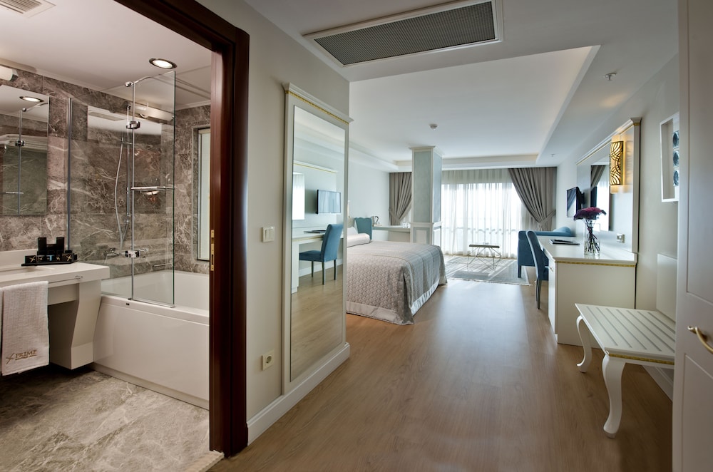 Prime Boutique Hotel 63/65