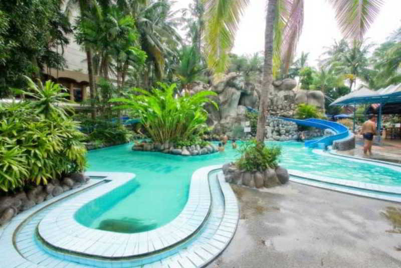Hotel Danau Toba International 20/20