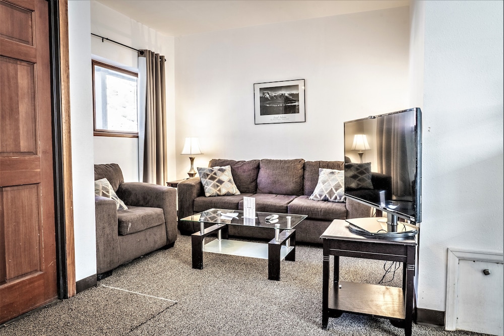 JC Suites 26/43