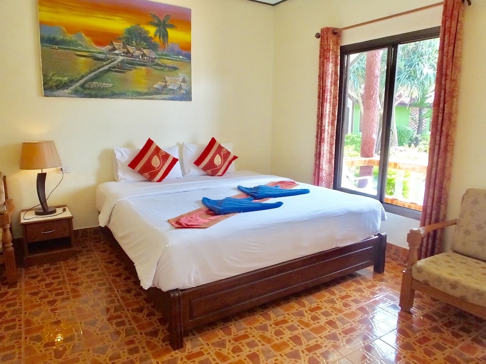 BLUE ANDAMAN LANTA RESORT 8/71