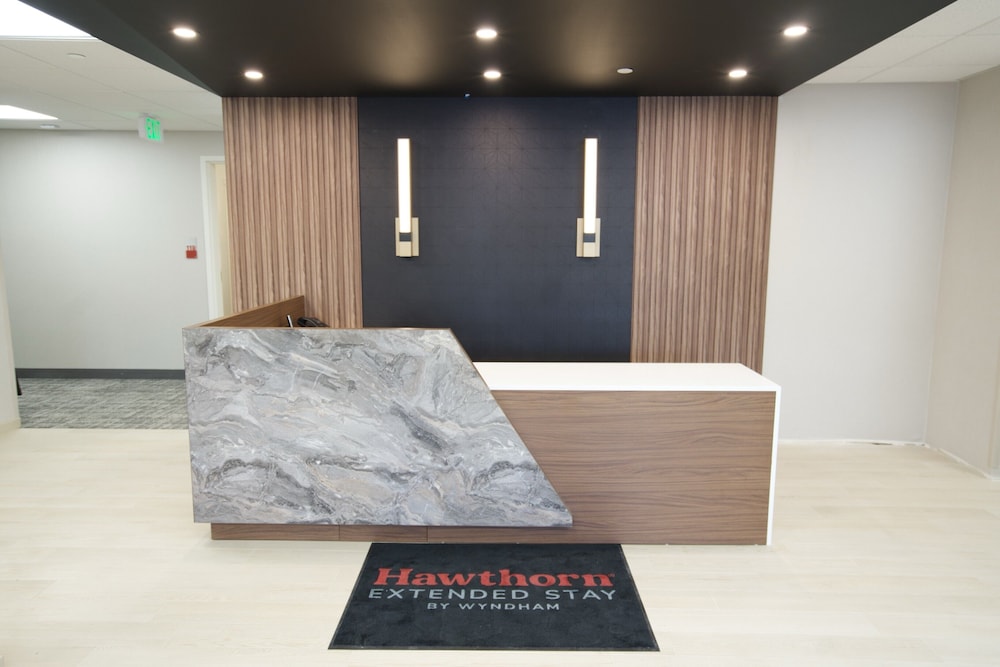 Hawthorn Extended Stay by Wyndham Alpine 14/49