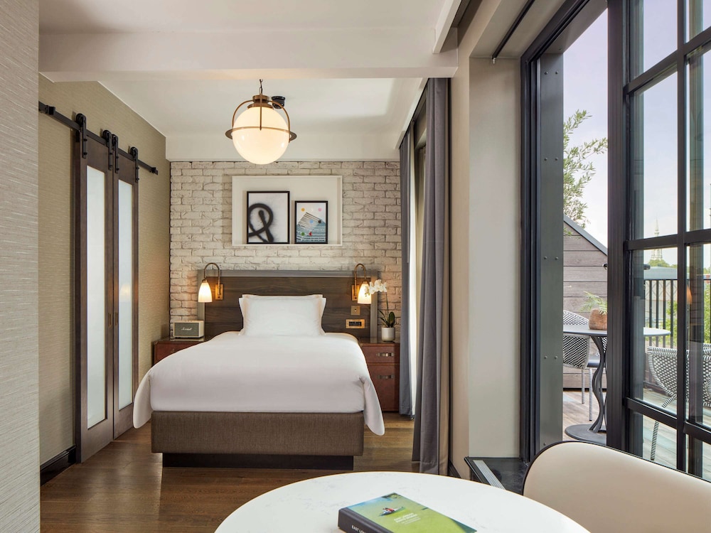 Virgin Hotels London-Shoreditch 8/42