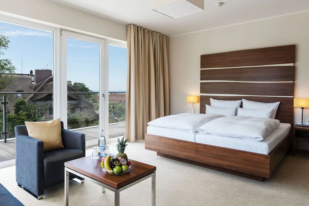 Classic, King Bed