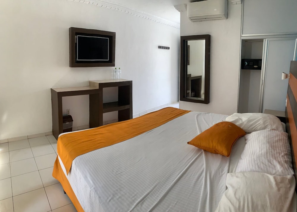 Hotel Fiesta Mexicana Manzanillo Ex Club Fiesta Mexicana Beach 14/50