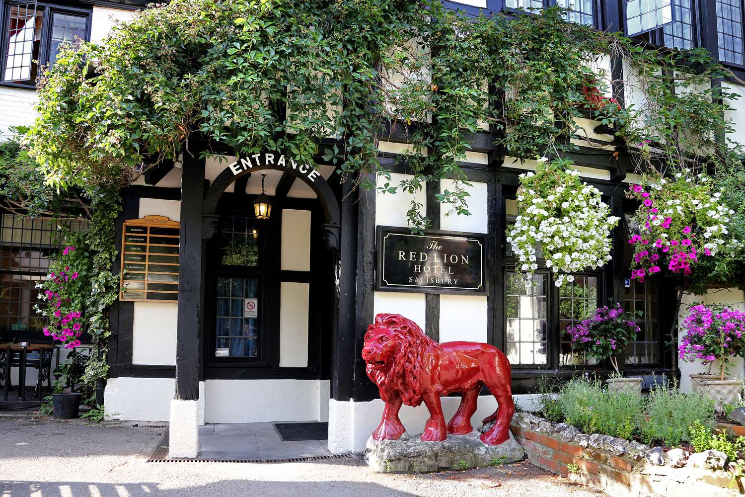 Best Western Salisbury Red Lion Hotel 4/67