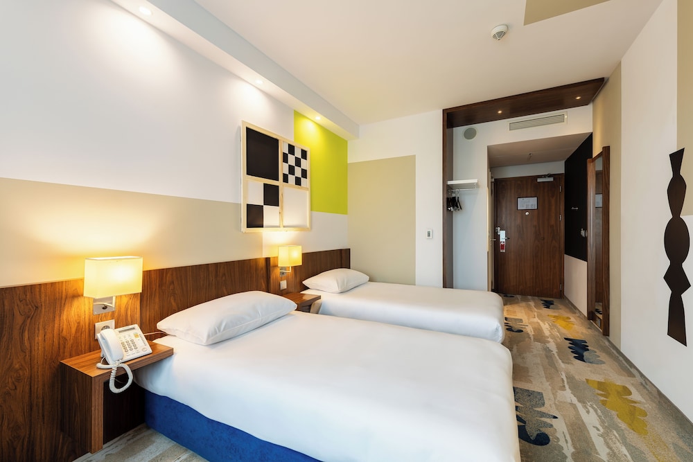 ibis Styles Warszawa Airport 30/66