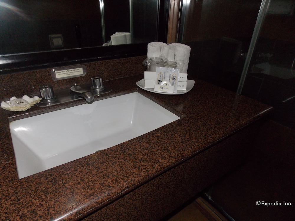 Mo2 Westown Hotel Bacolod - Downtown 20/43