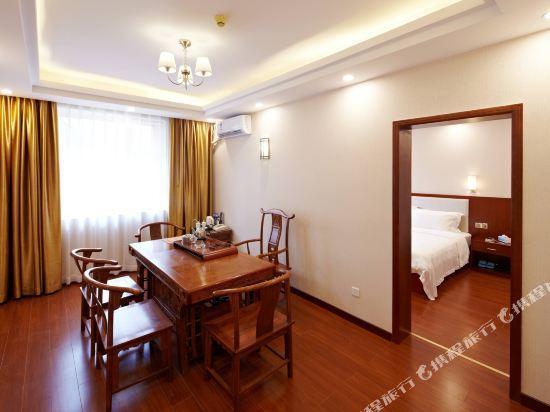 Zhu Yuan Hotel 18/24