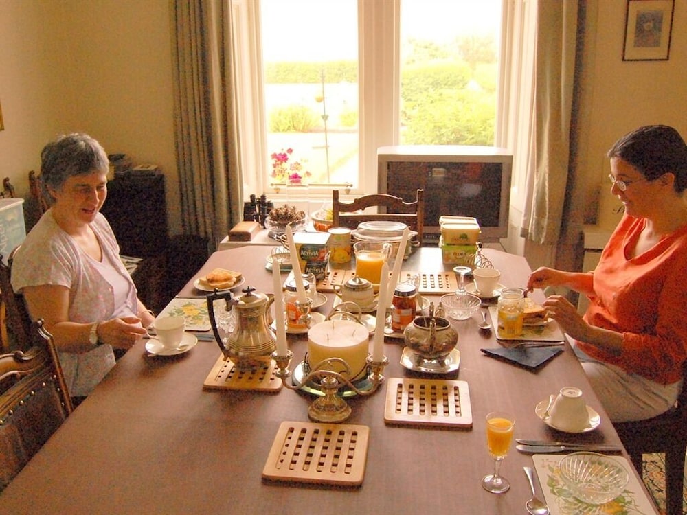 Carlton Seamill B&amp;B 36/50